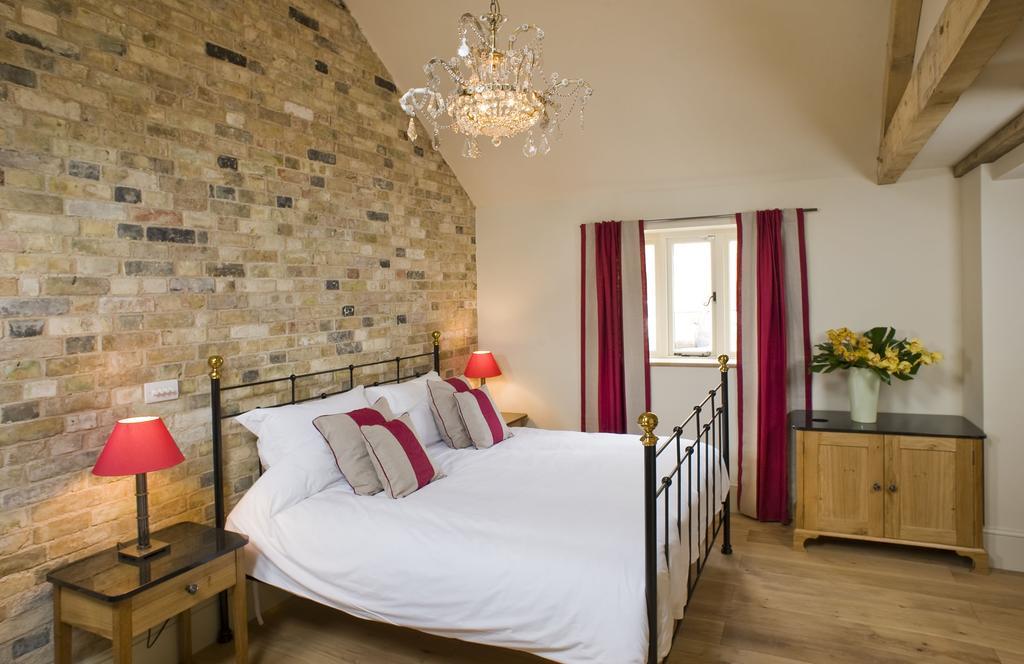 The Fox By Greene King Inns Bury St. Edmunds Номер фото